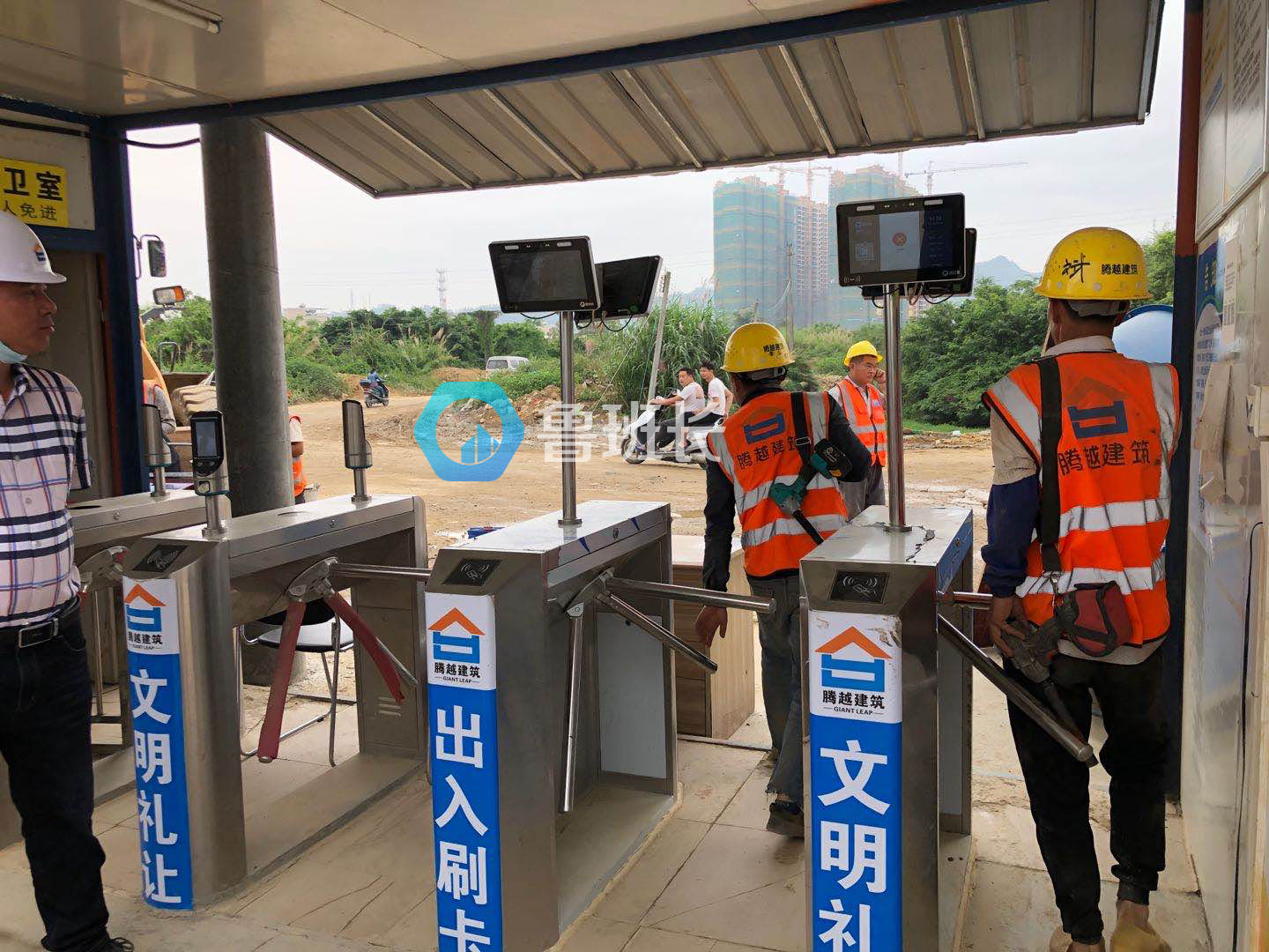 工地人臉識別系統(tǒng)，工地人臉識別考勤閘機(jī)